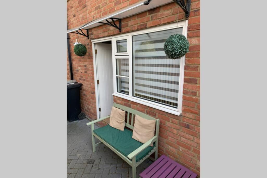 Comfy 2 Bed House Located At Wareham Train Station Vila Exterior foto