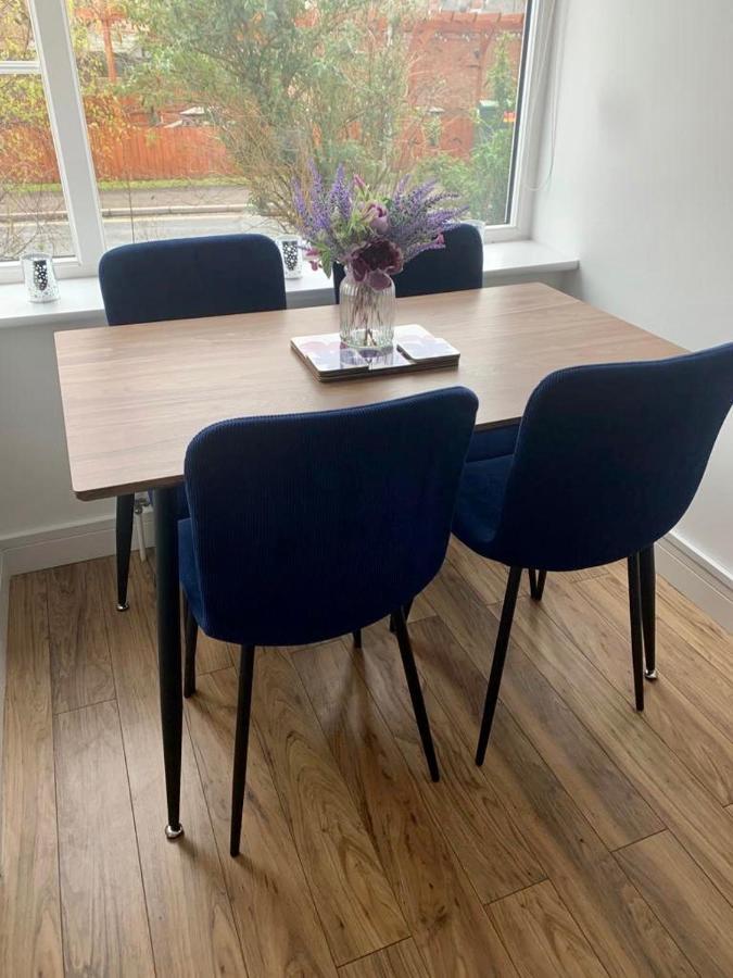 Comfy 2 Bed House Located At Wareham Train Station Vila Exterior foto